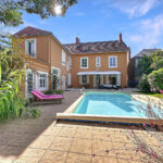 A vendre Maison 7 chambres avec piscine sur parc de 1 047 m²