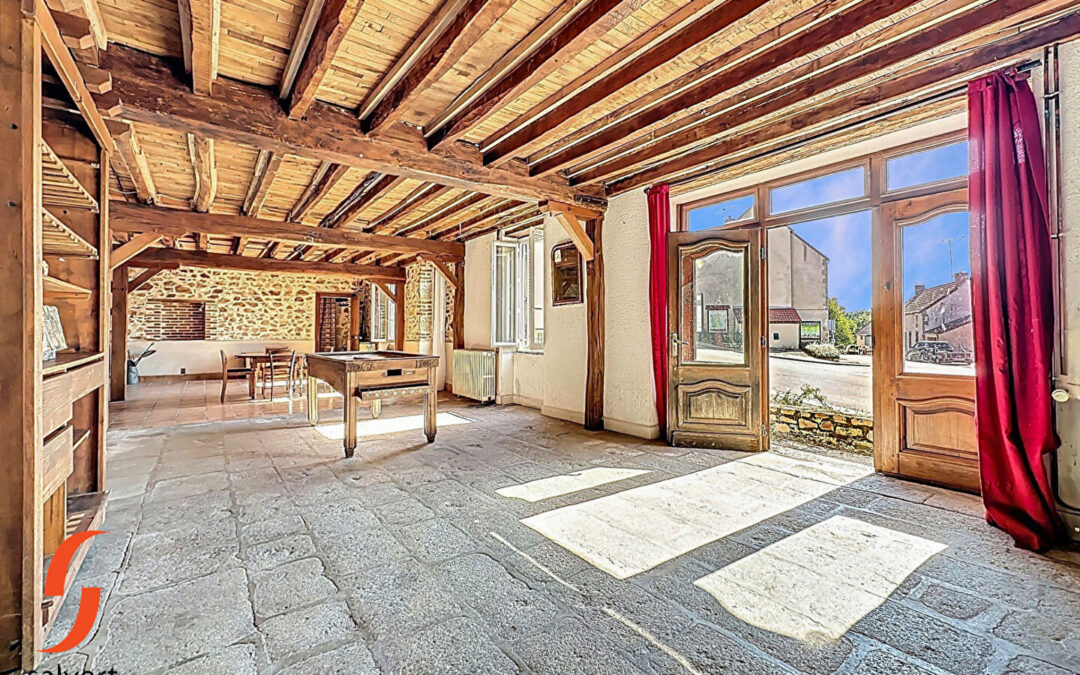 A vendre Maison 278 m², 5 chambres, Jardin.