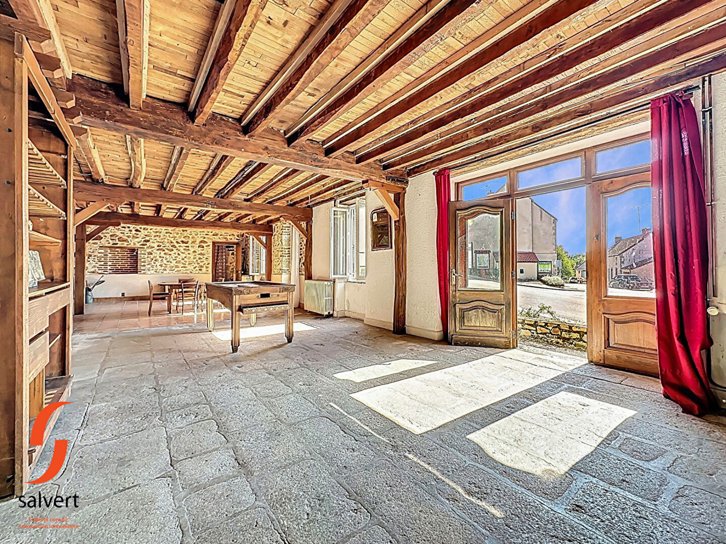 A vendre Maison 278 m², 5 chambres, Jardin.