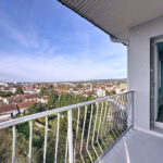 A vendre, appartement 3 pièces, rénové, balcon, vu dégagée, parking