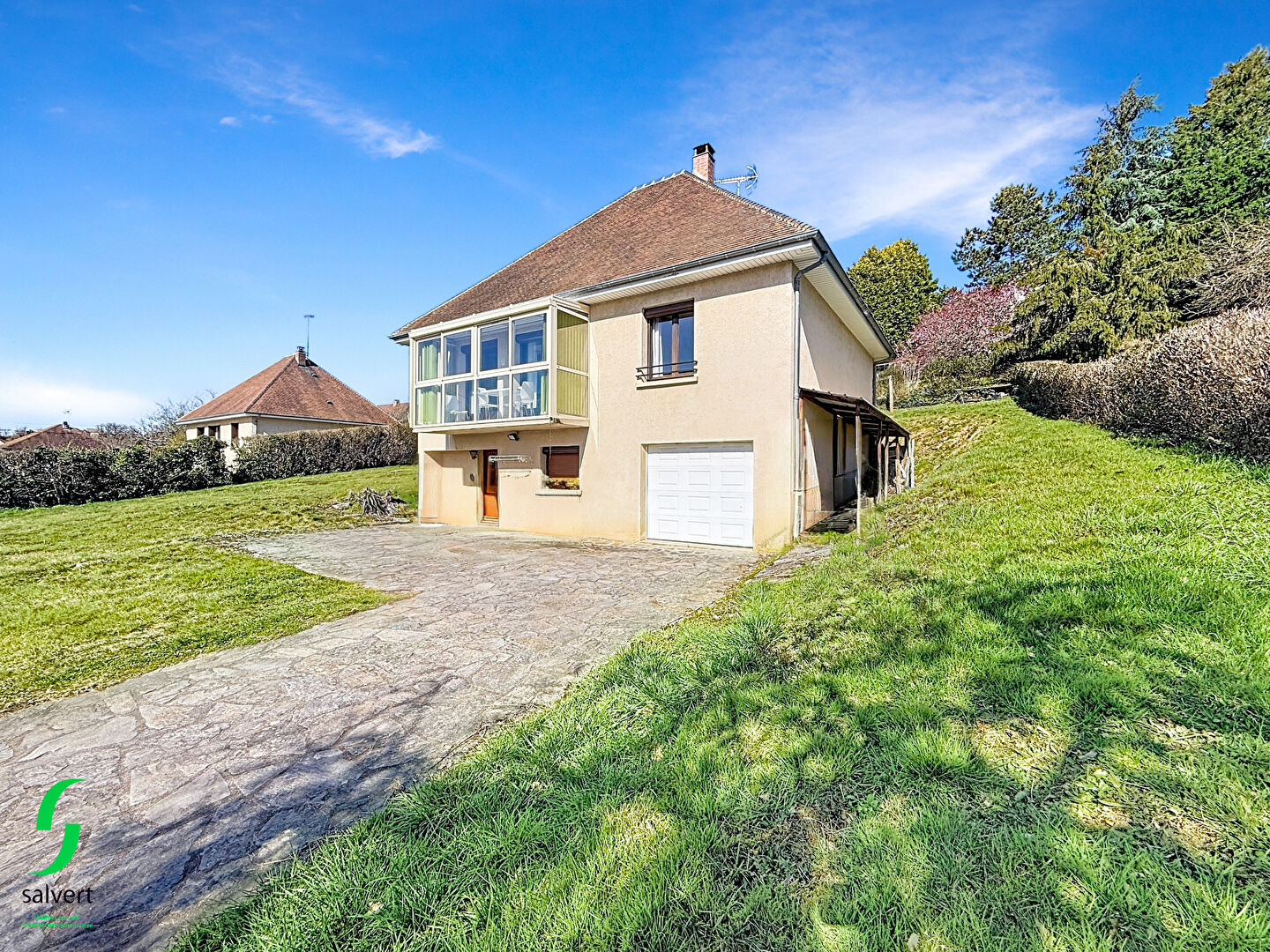 Maison avec jardin et rez de jardin Chambon Sur Voueize