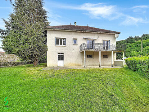 Photo de Maison à CHAMBON SUR VOUEIZE