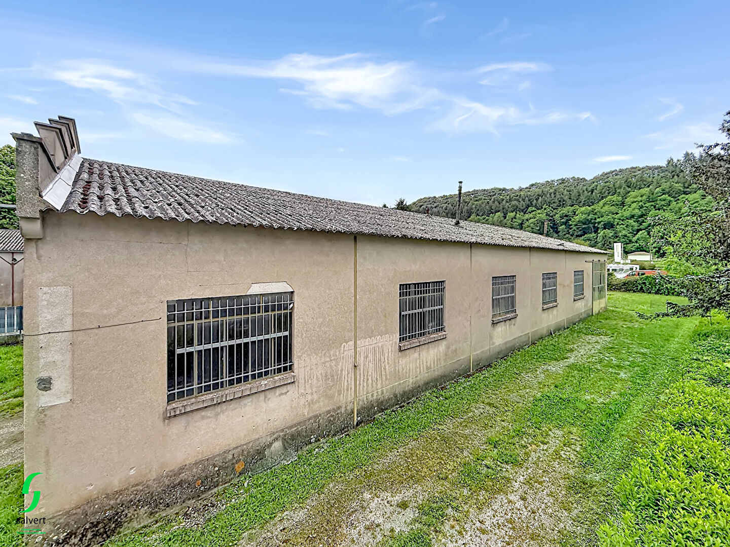 Hangar au coeur Chambon Sur Voueize