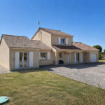 A vendre, Maison de plain pied 5 chambres et un bureau, jardin de 1390m2