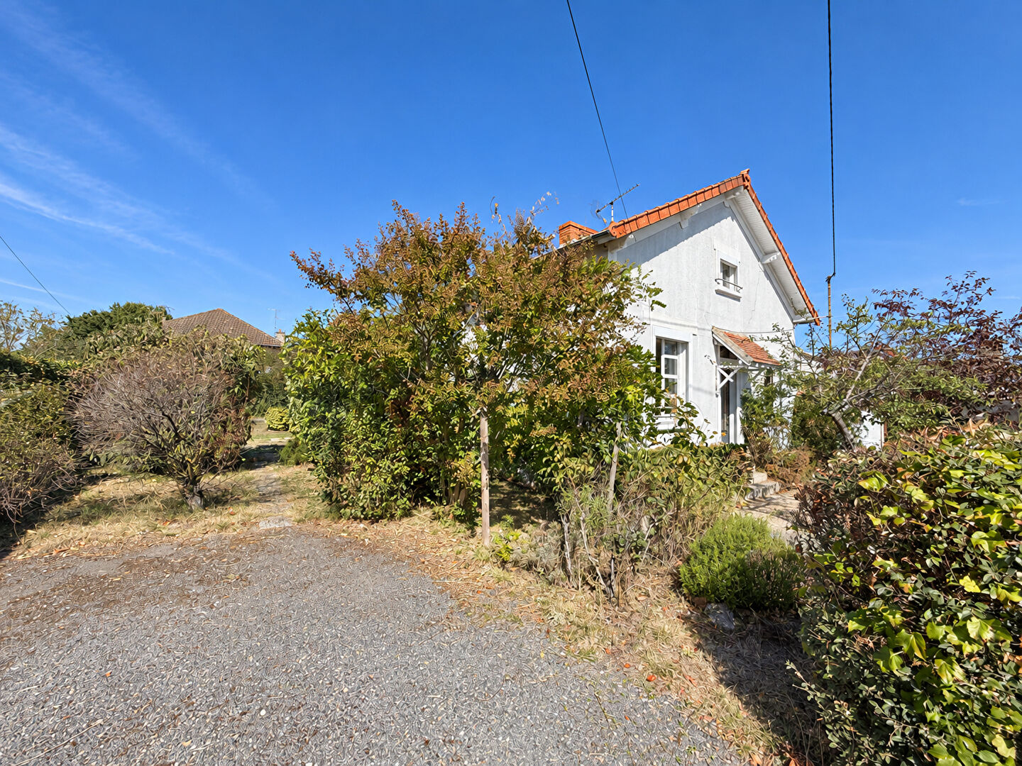 A vendre Maison de plain-pied, 3chambres, Jardin.