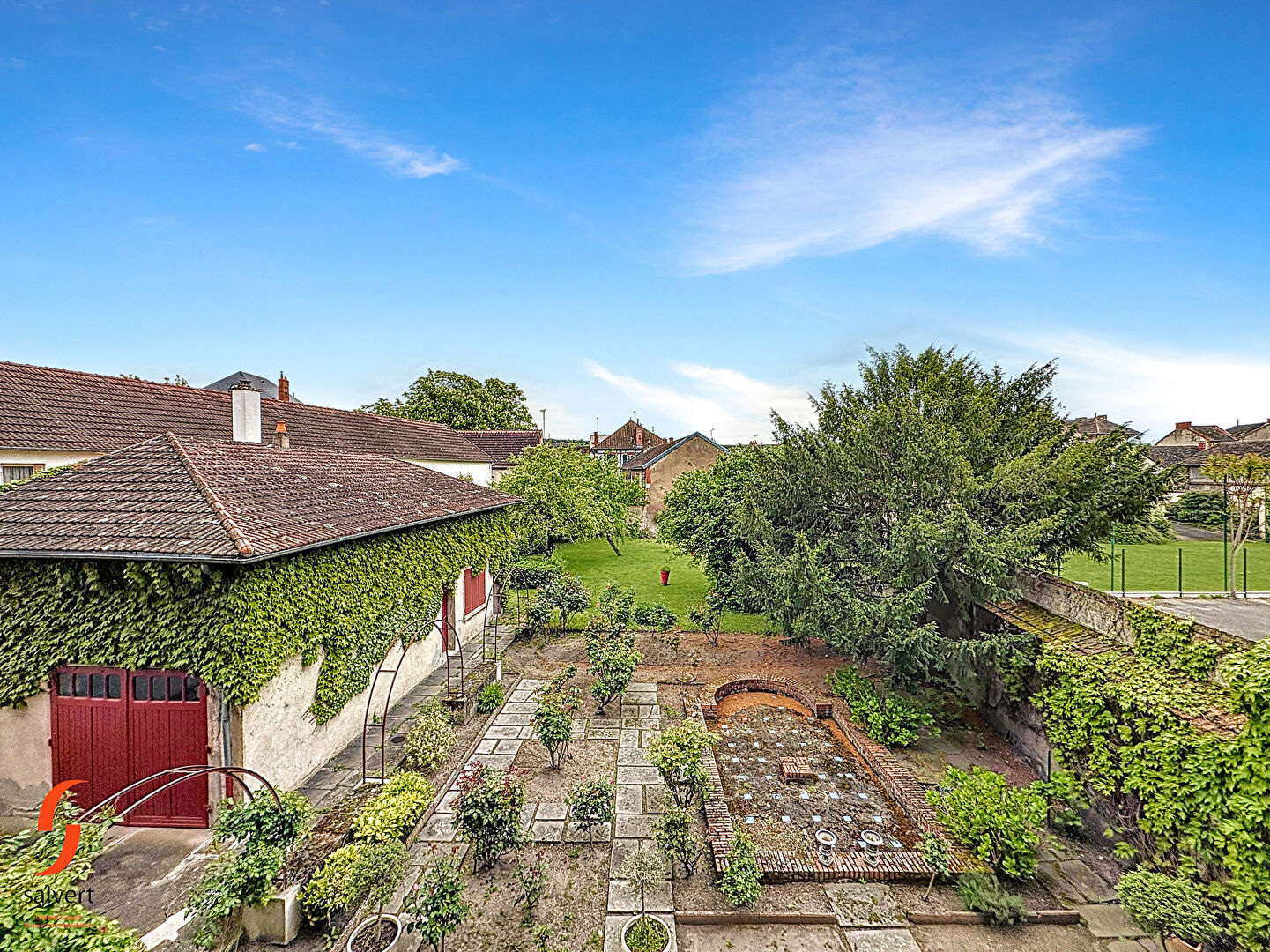 A vendre Appartement de caractère 2 chambres + annexes
